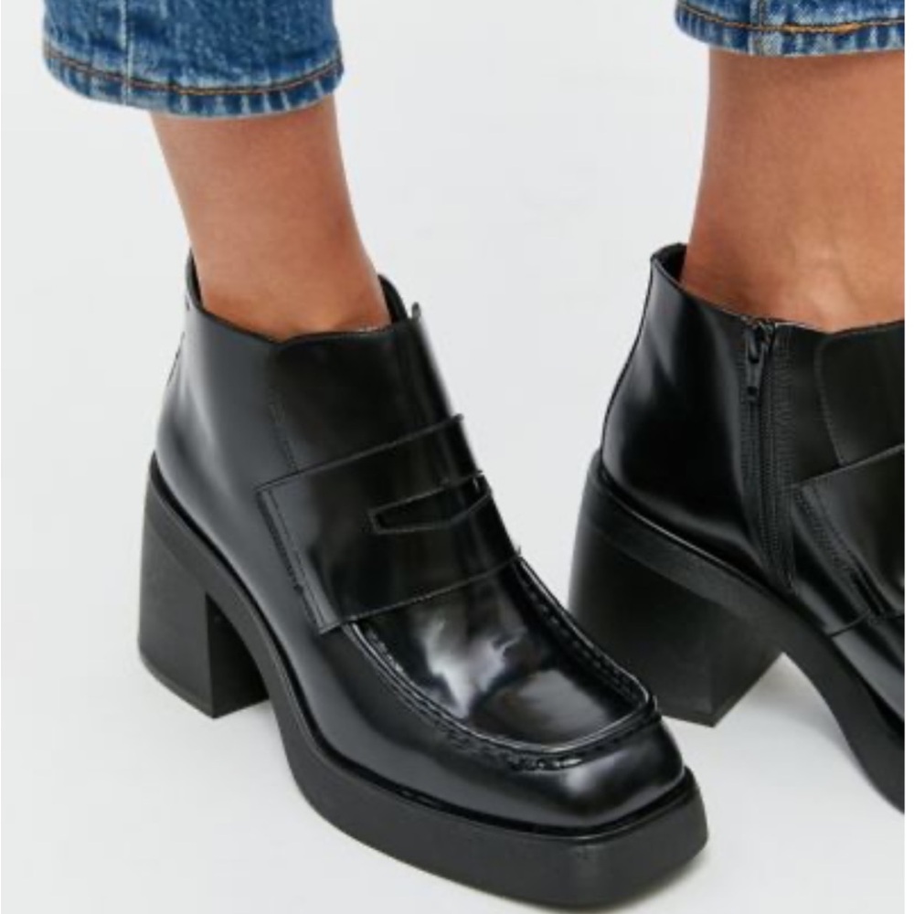 Vagabond Black Ankle Boots